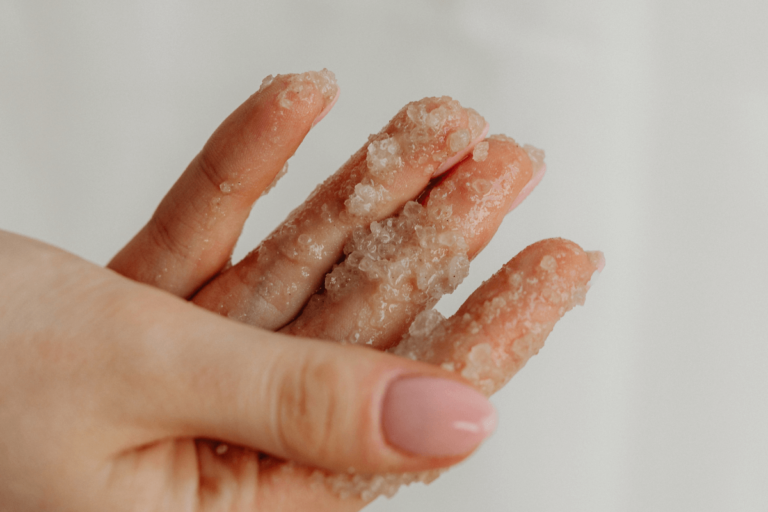 Homemade Face Scrub: DIY Facial Scrub Recipes